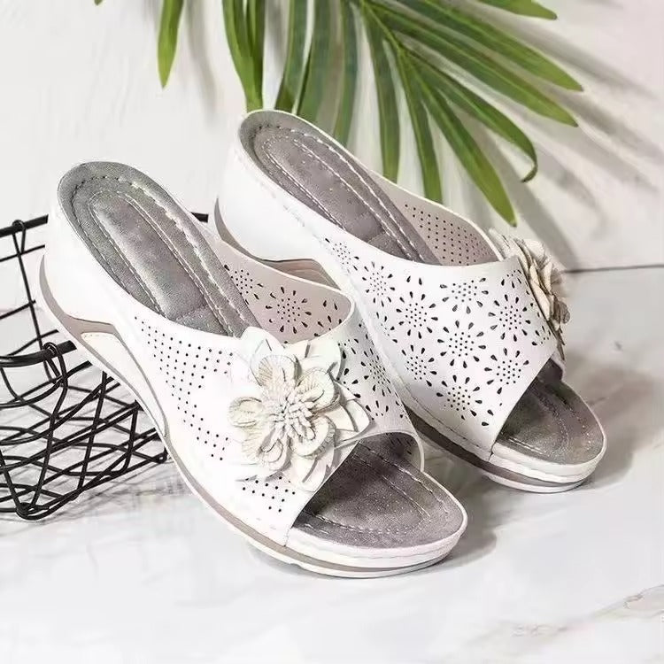 Zanorly™ Sandales Confort Premium – Semelle Compensée Ultra Douce & Élégance Fleurie