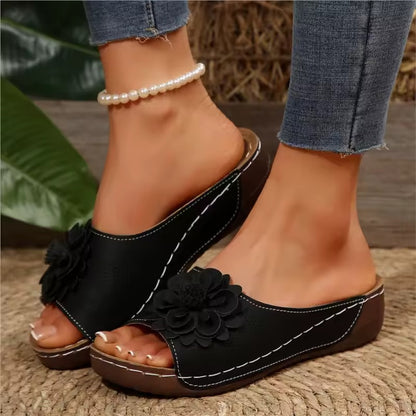 Zanorly™ Sandales Confort Élégance – Semelle Compensée Orthopédique & Fleur Chic pour un Maintien Parfait